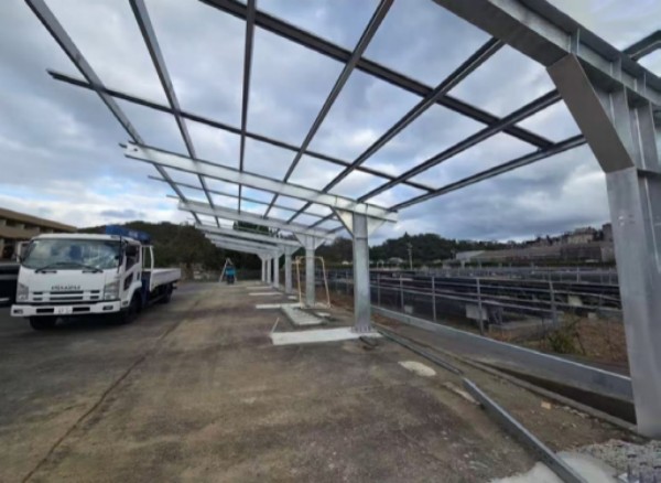 Honor Energy: новое определение безграничных возможностей солнечных навесов для автомобилей